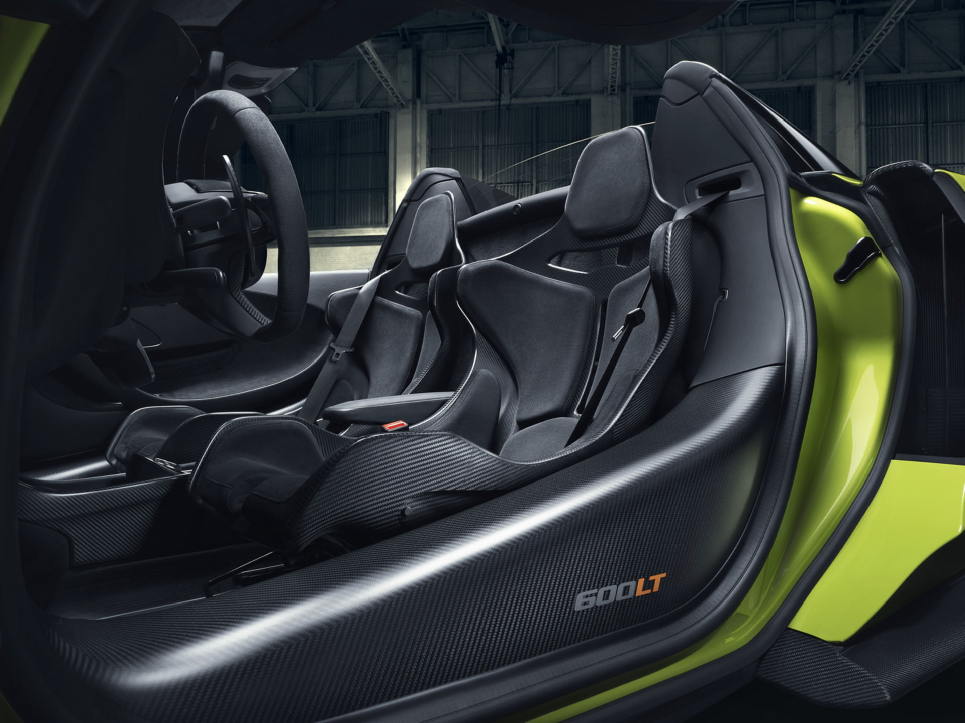 McLaren 600LT Spider Lightness - Light Track-Focused McLaren 600LT Spider Lightness - Light Track-Focused